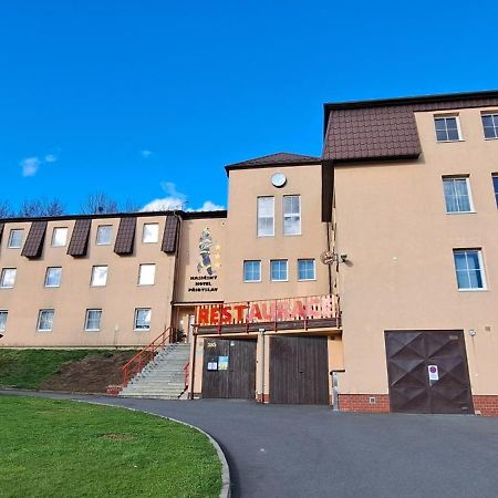 Hasicsky Hotel Pribyslav Bagian luar foto