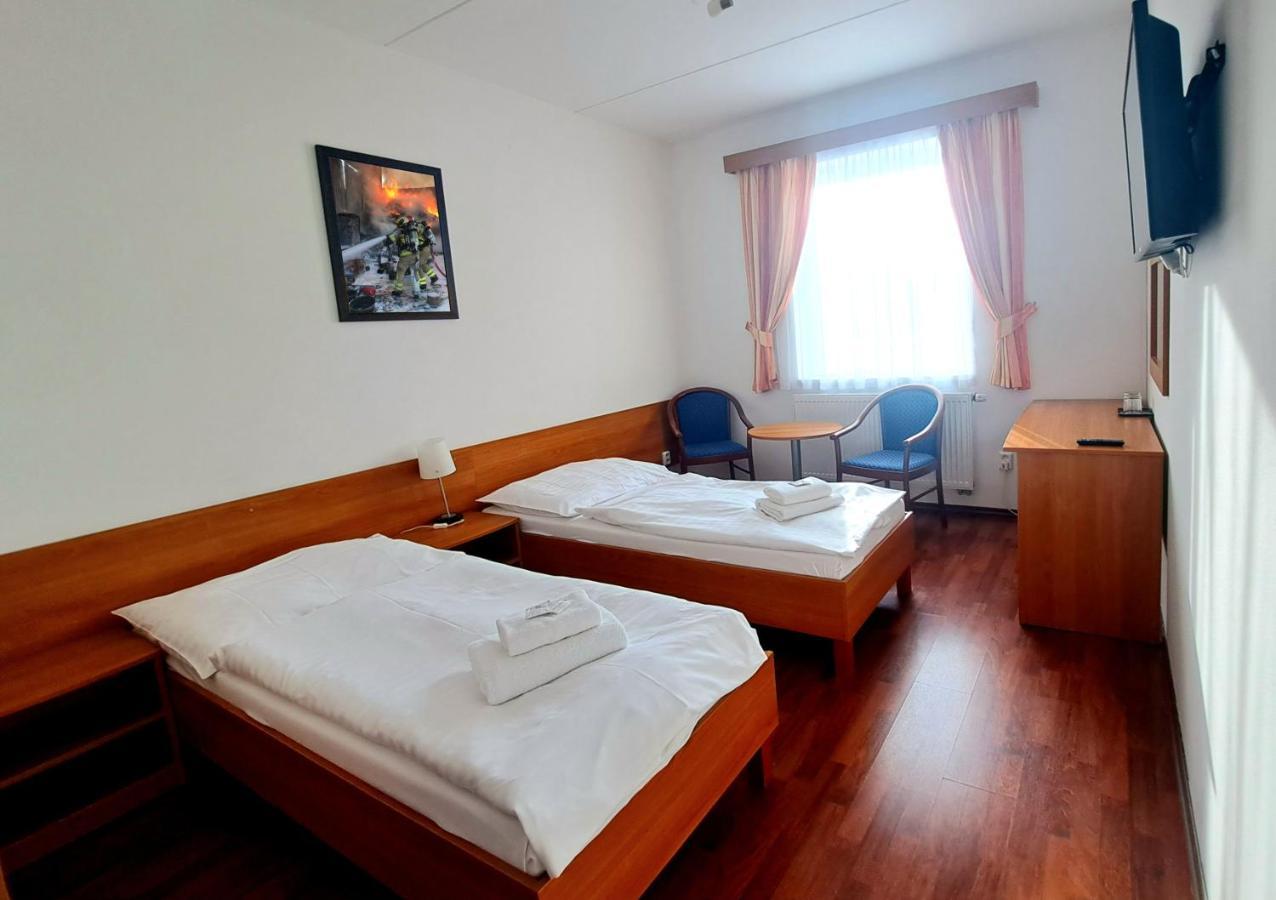 Hasicsky Hotel Pribyslav Bagian luar foto