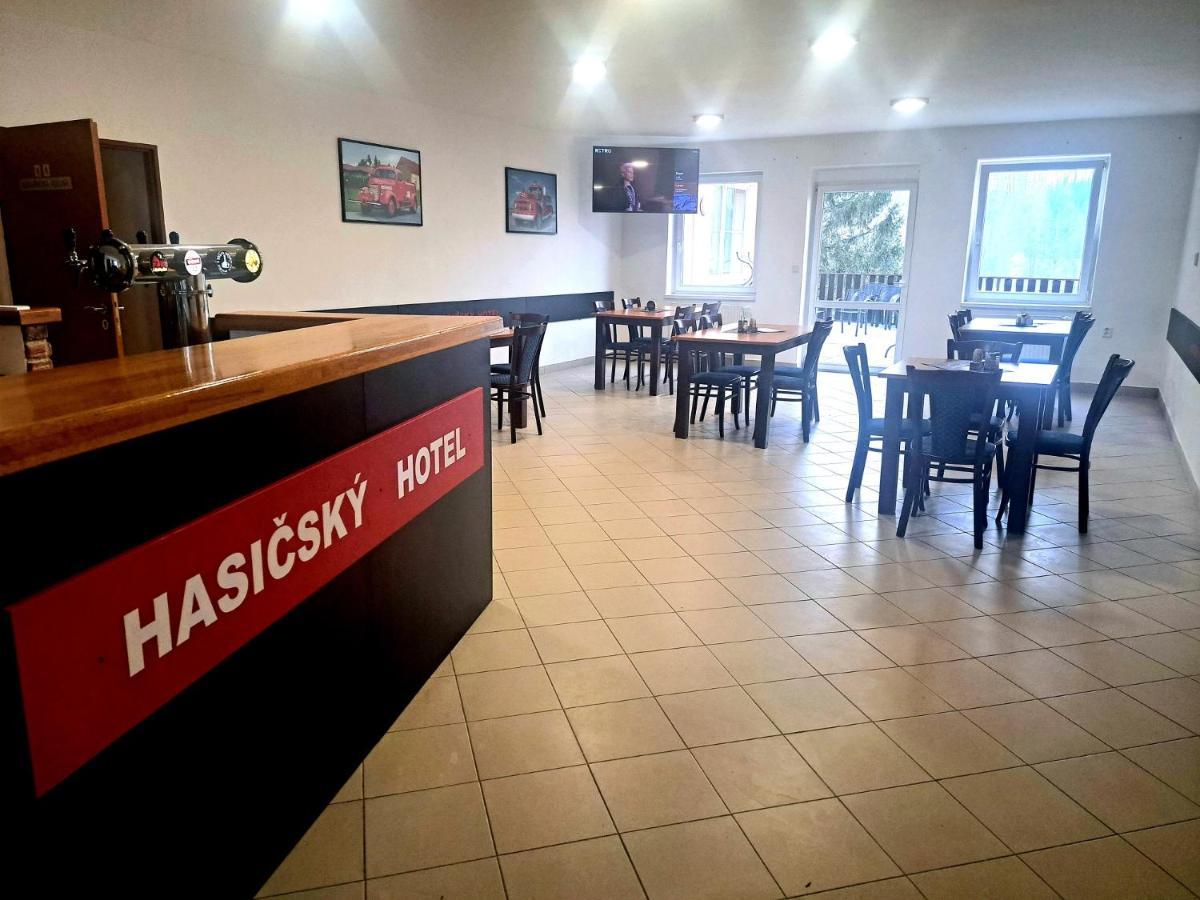 Hasicsky Hotel Pribyslav Bagian luar foto