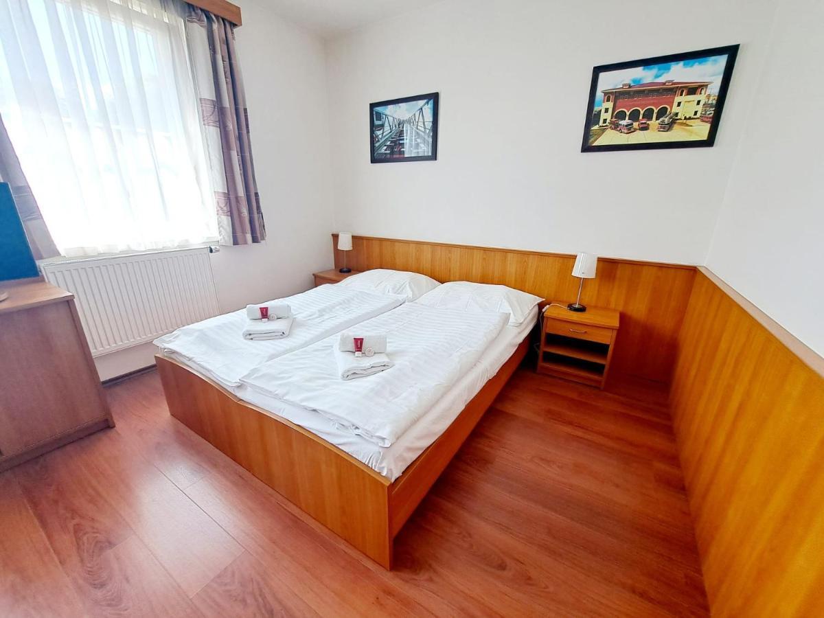 Hasicsky Hotel Pribyslav Bagian luar foto